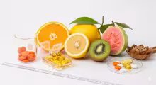 Vitamin C Liều Cao: Tăng Cường Miễn Dịch Hay Lãng Phí Tiền?